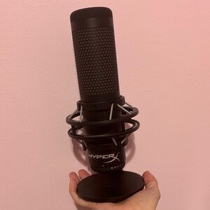 HyperX Quadcast S Black Microphone WITH Foam and Fluffy Mic Covers!